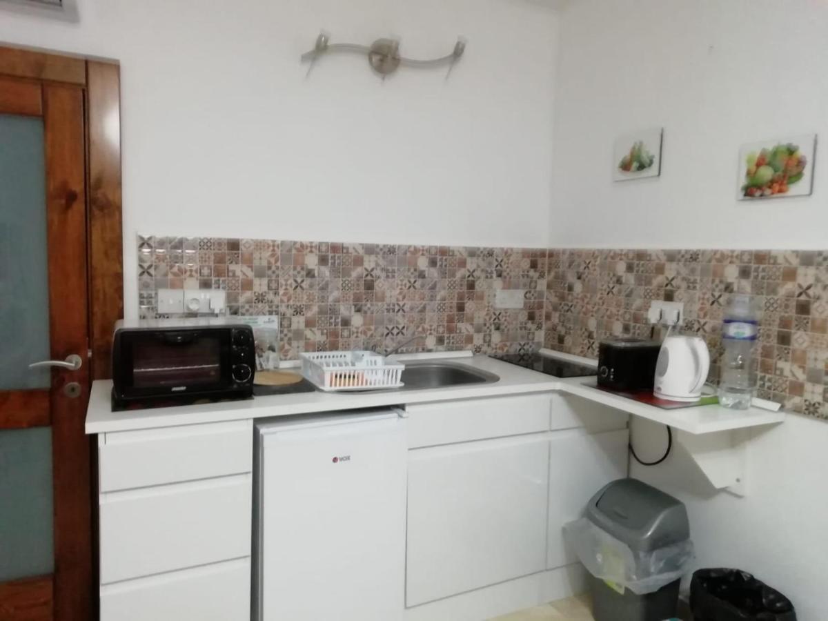 Citadel View Studio Penthouse Kerċem Extérieur photo